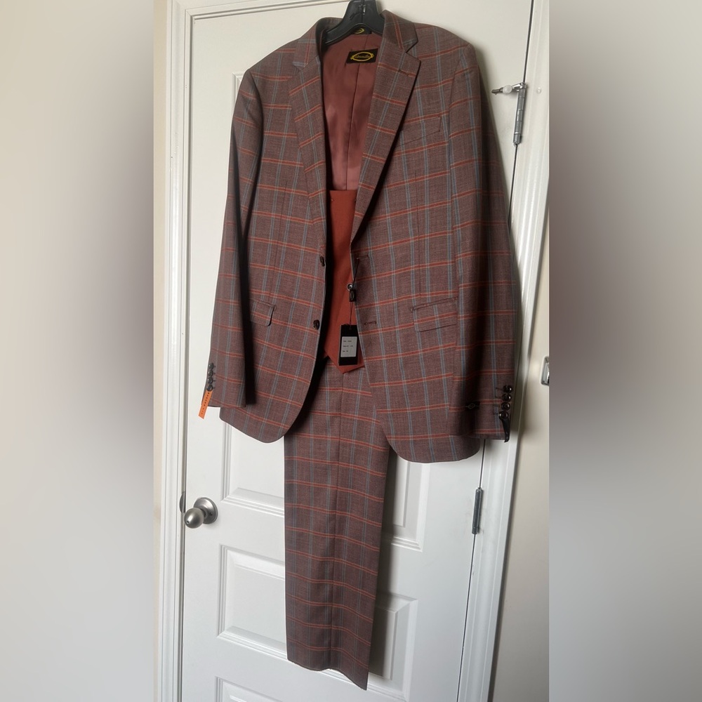 MENS 3 PIECE PLAID SUIT